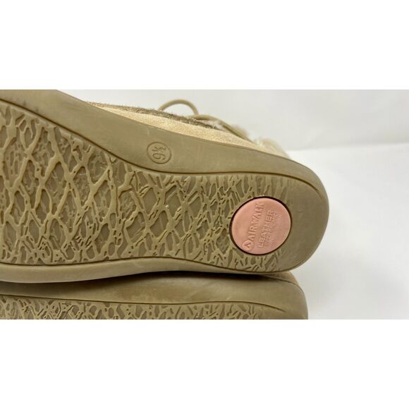 AirWalk 9.5M SlipOn Suede Leather Faux Fur Lined Winter Tan Boots Grip Sole - Picture 7 of 9